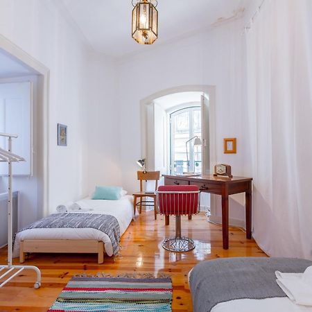 Spacious, Bright And Sunny Apartment, By Timecooler Lizbona Zewnętrze zdjęcie