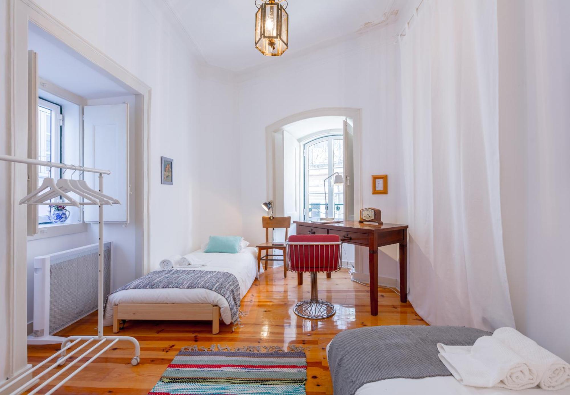 Spacious, Bright And Sunny Apartment, By Timecooler Lizbona Zewnętrze zdjęcie