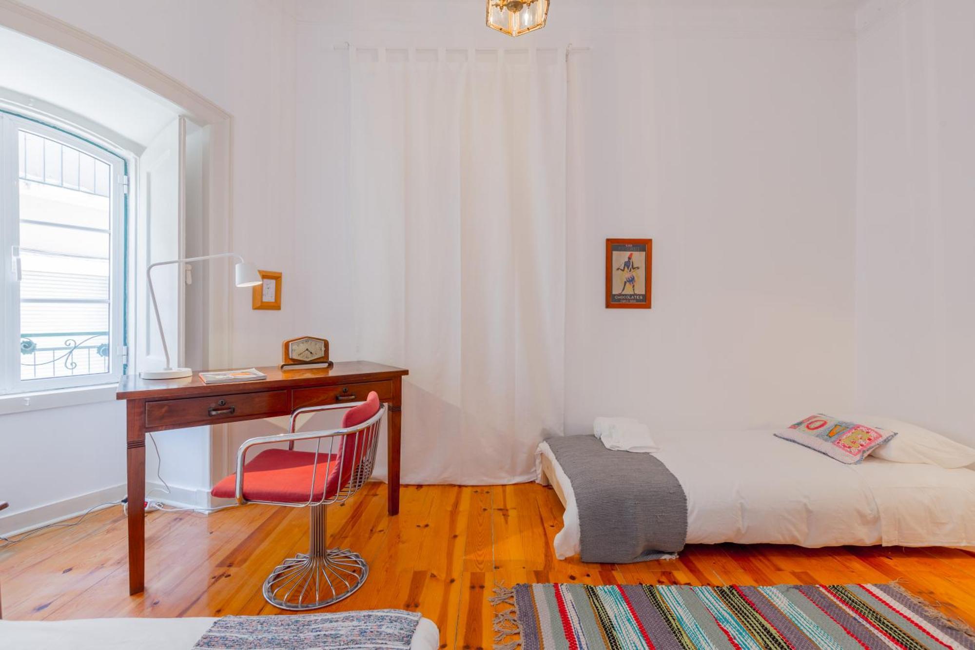 Spacious, Bright And Sunny Apartment, By Timecooler Lizbona Zewnętrze zdjęcie