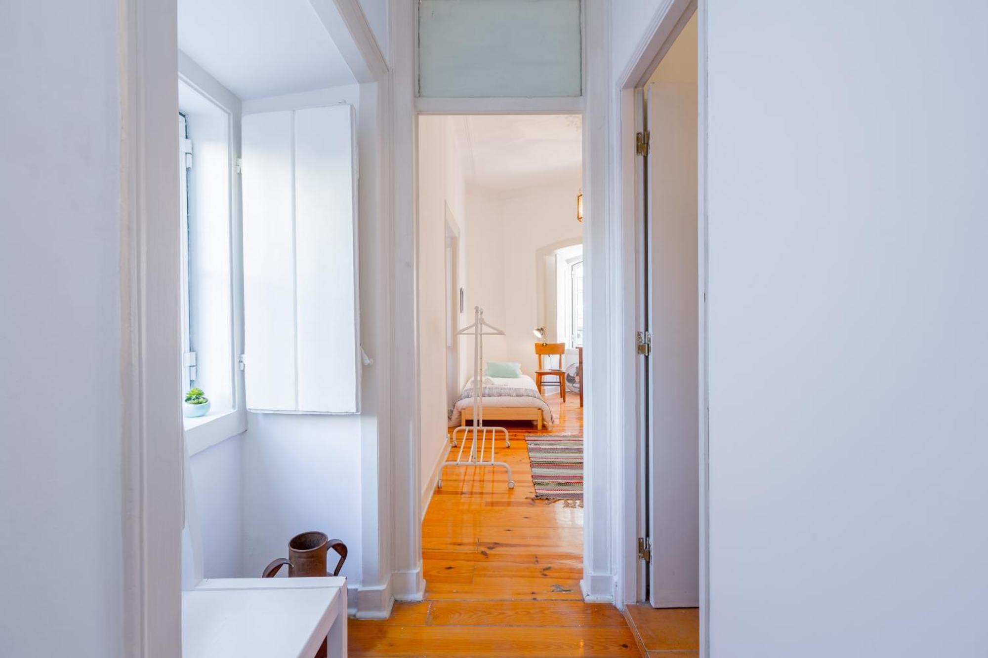 Spacious, Bright And Sunny Apartment, By Timecooler Lizbona Zewnętrze zdjęcie