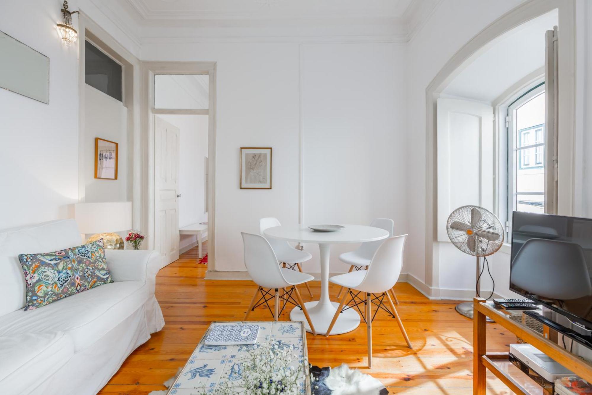 Spacious, Bright And Sunny Apartment, By Timecooler Lizbona Zewnętrze zdjęcie
