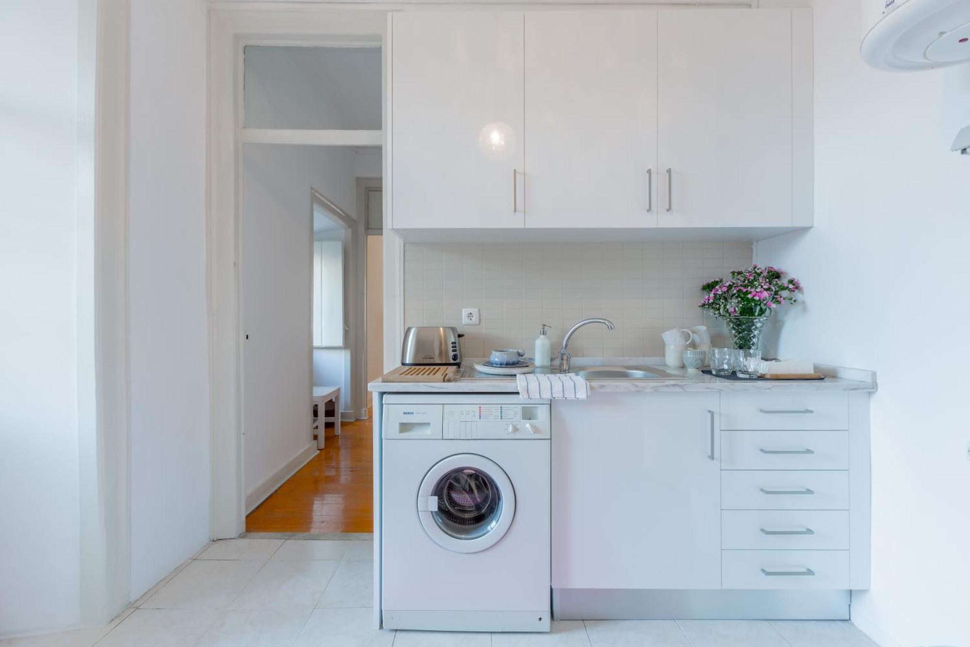 Spacious, Bright And Sunny Apartment, By Timecooler Lizbona Zewnętrze zdjęcie